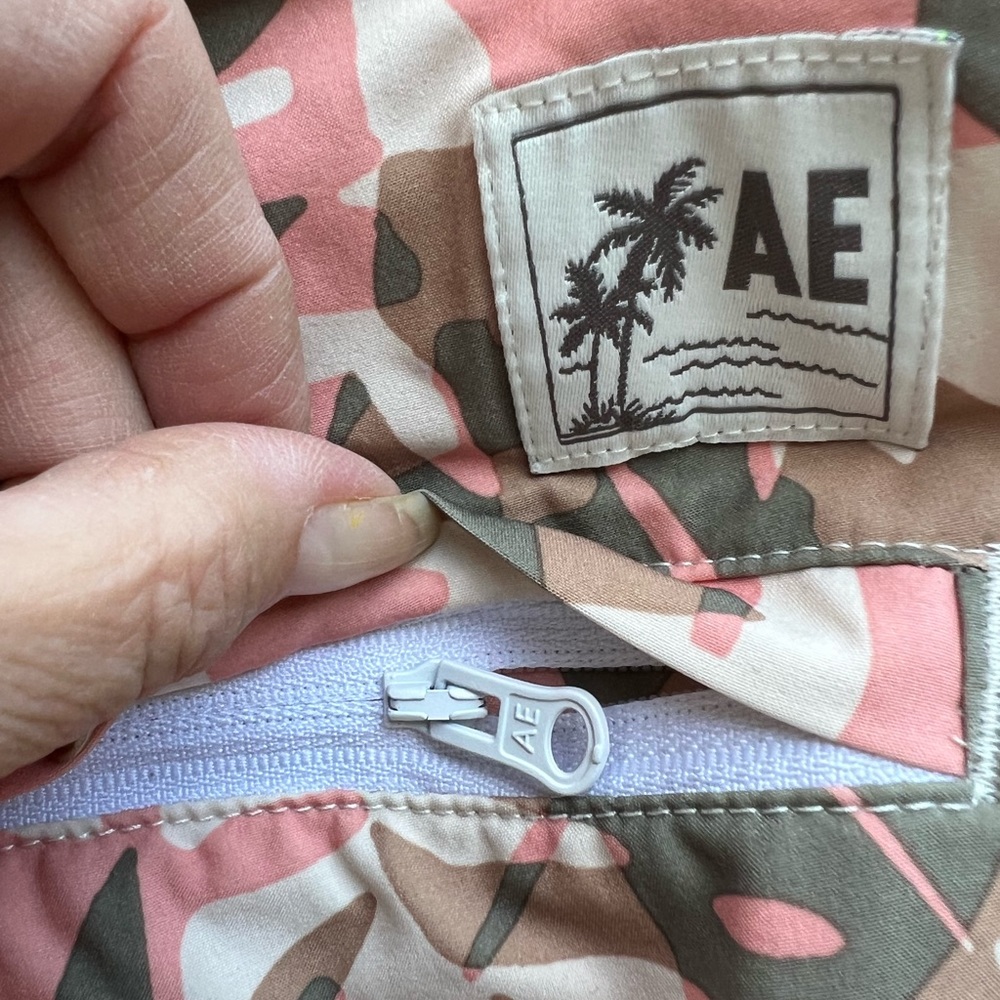 AMERICAN EAGLE Tropical Swim Trunks size Small - Picture 5 of 9